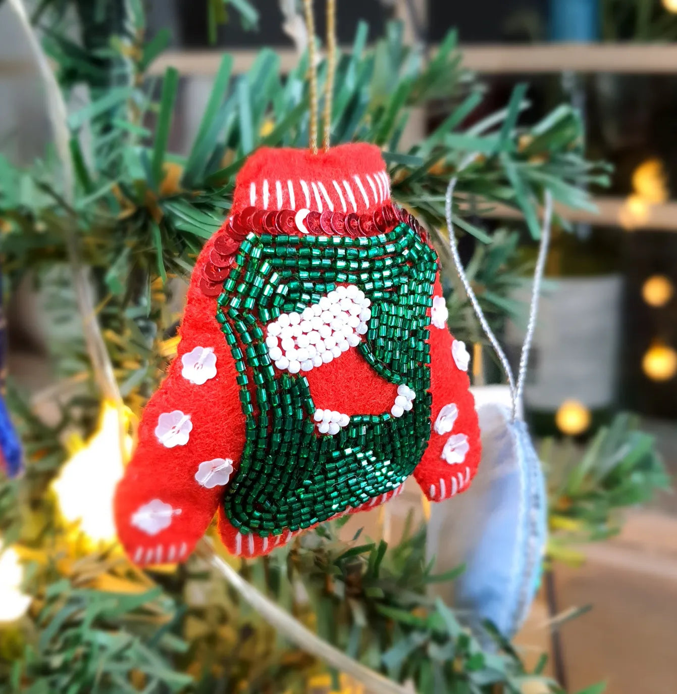 UGLY STOCKING JUMPER