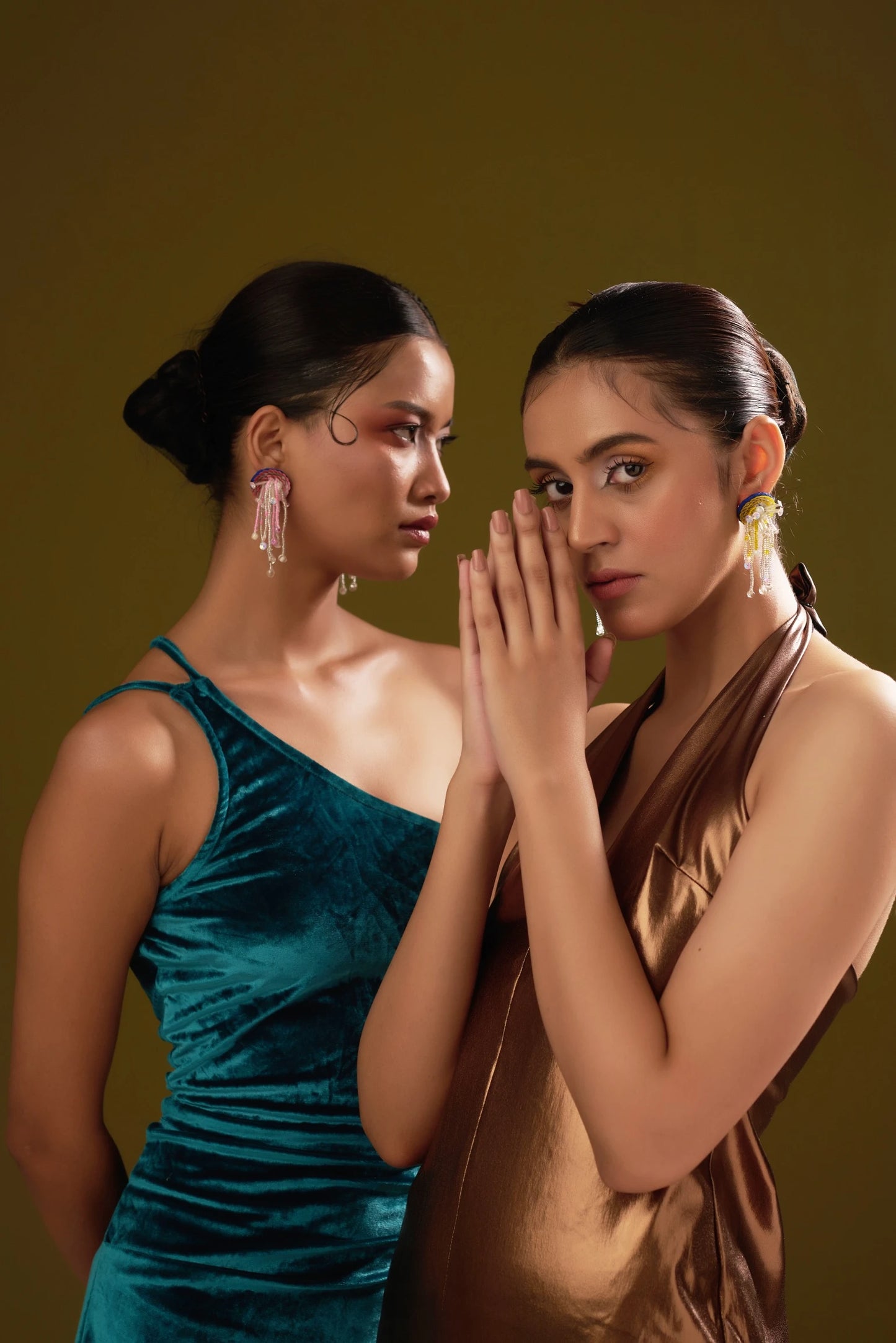 AATISHBAAZI EARRINGS (LIME)